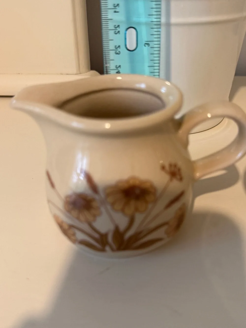 N/A classic cream